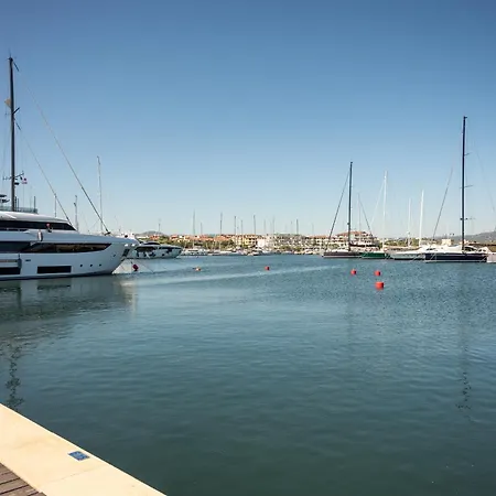 Pretty Marina Di Prázdninový dům